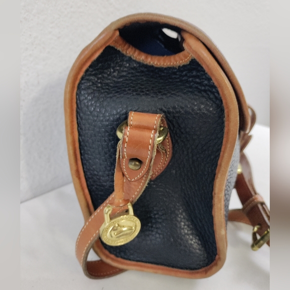 Dooney & Bourke Vintage All Weather Leather Essex Black Tan Crossbody Bag - Picture 5 of 11